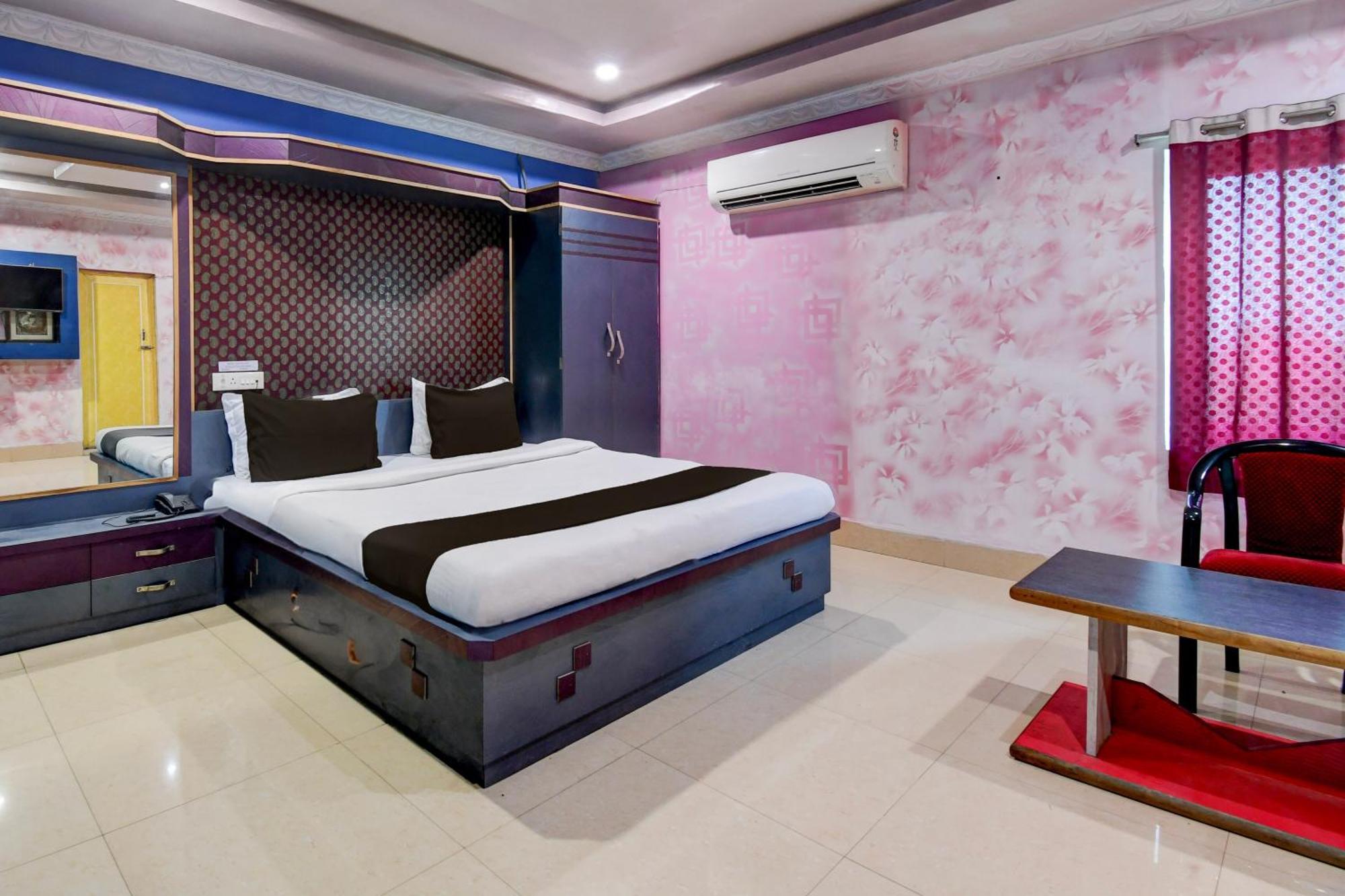 Hotel O Blue Royal Bhubaneswar Buitenkant foto