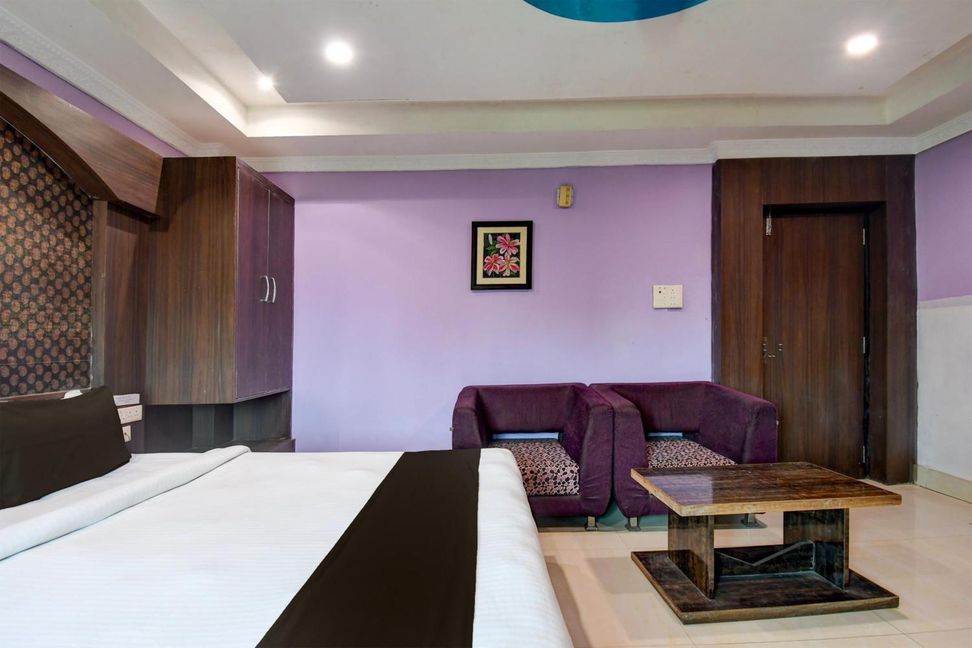Hotel O Blue Royal Bhubaneswar Buitenkant foto